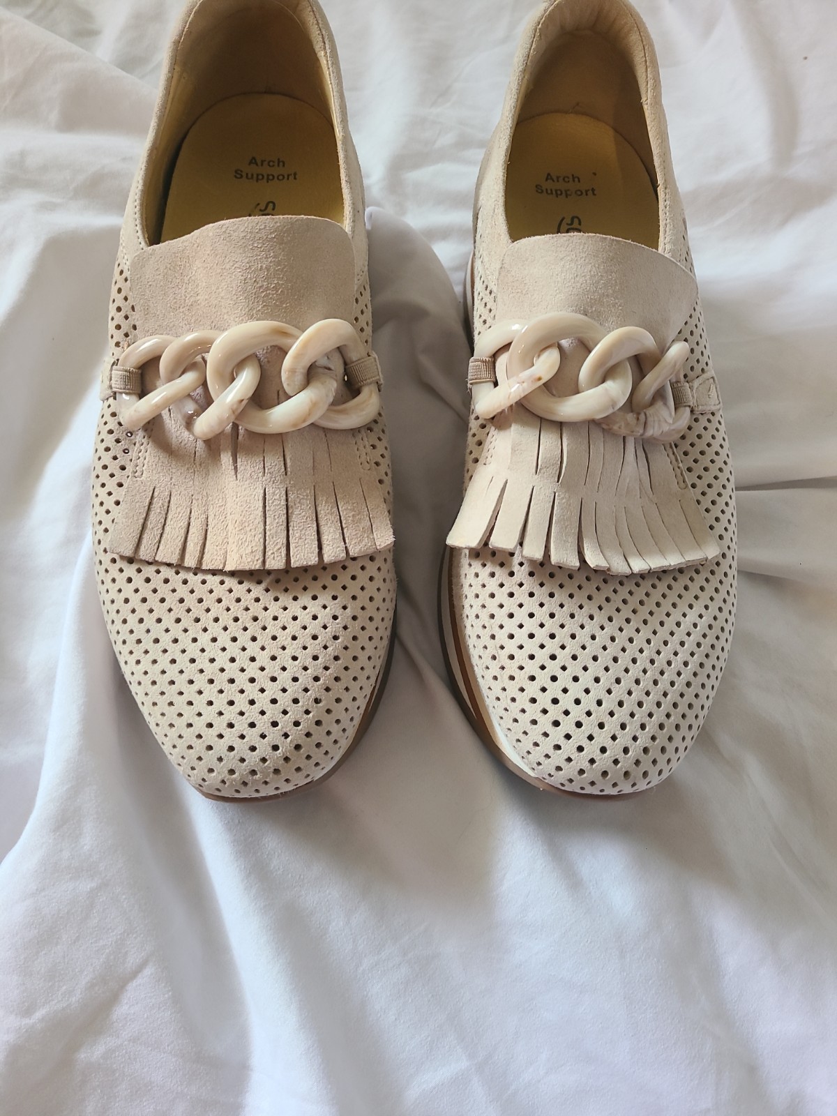 Softwaves Cadie Women’s 40 9.5- 10 Beige Leather Slip On Arch Support Sneaker