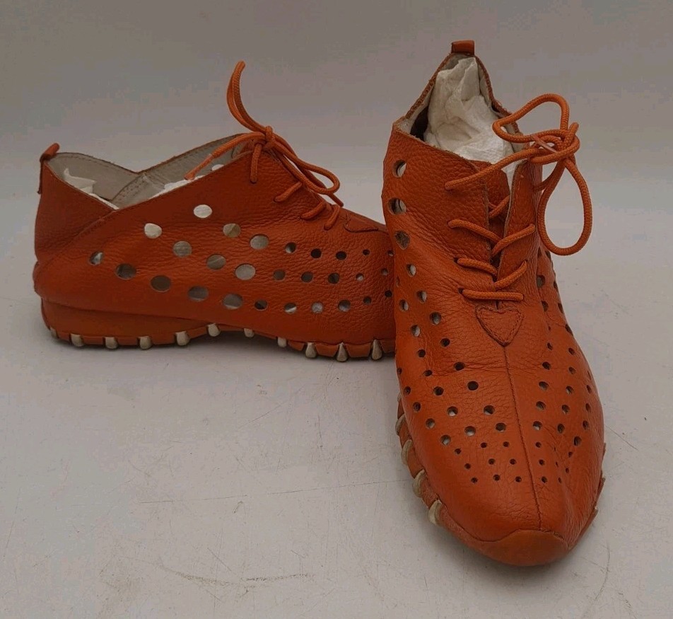 LITFOOT Women’s Orange Perforated Leather Lace Up Sneakers Size 39 EU/ 8-8.5 US