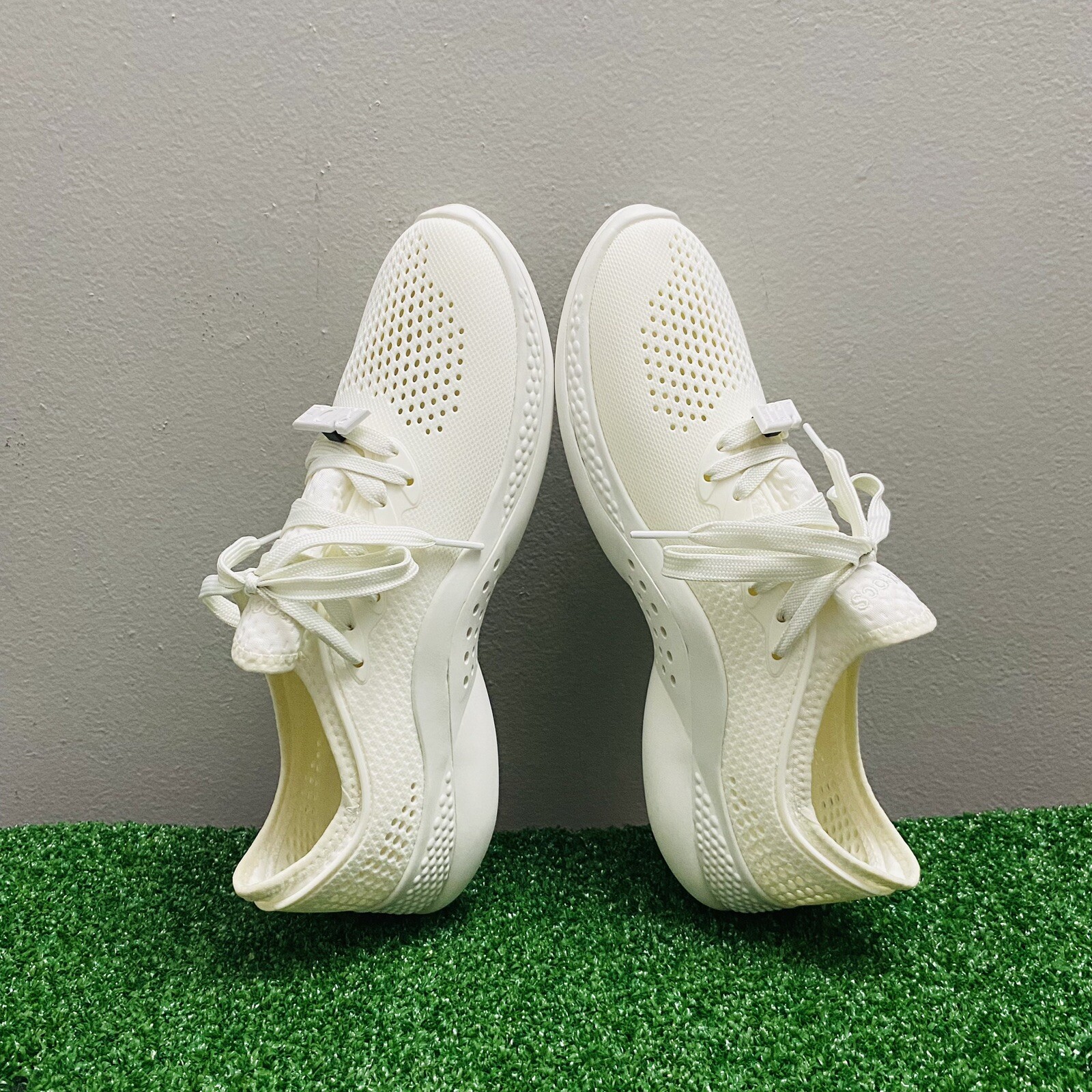 CROCS Women’s Sneakers – LiteRide 360 Pacer Lace Up Shoes 206705 White Size 10