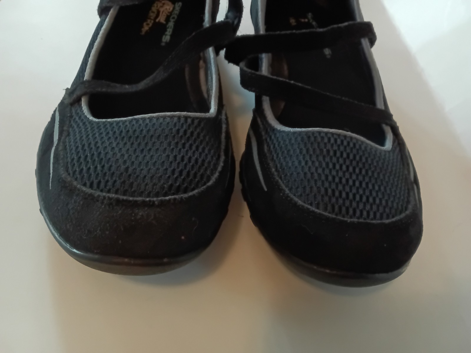 Skechers Women’s 8 Black Suede Leather Strappy Mary Jane Athletic Shoes