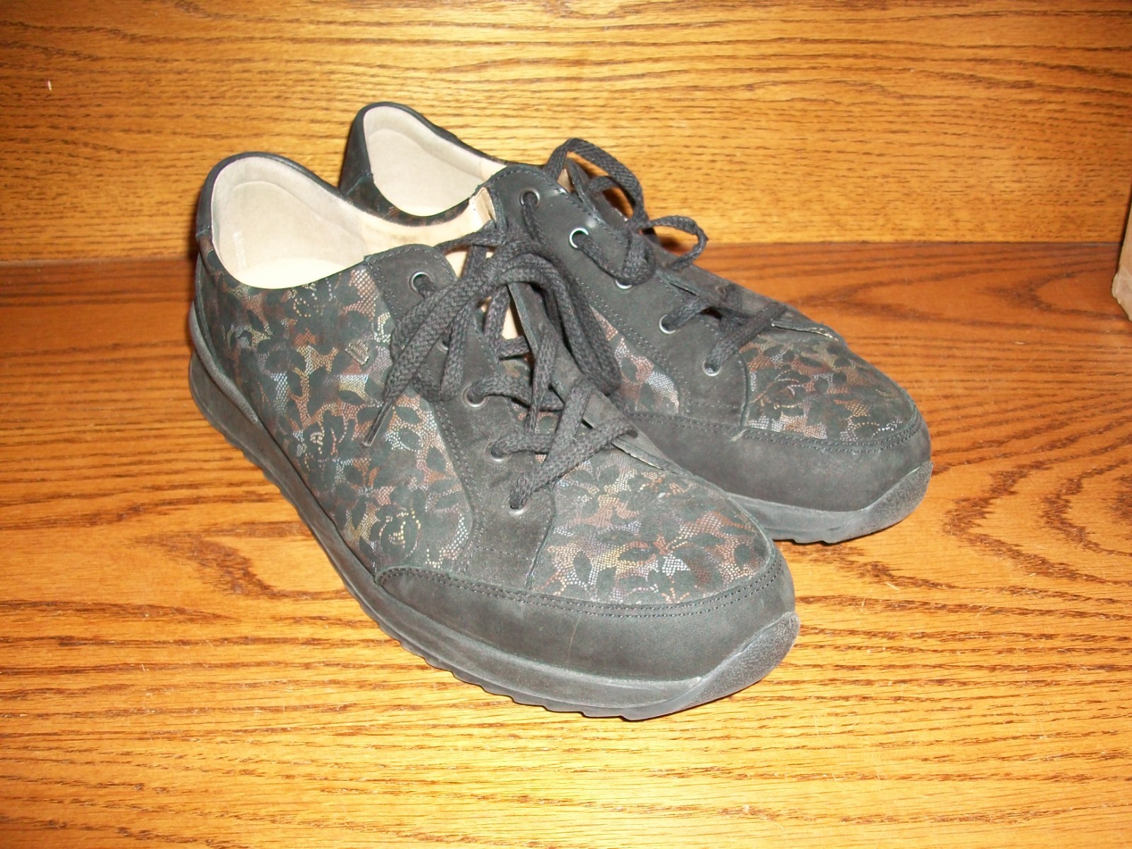 Finn Comfort shoes womens 8.5 leather & cloth black lace up floral pattern NICE