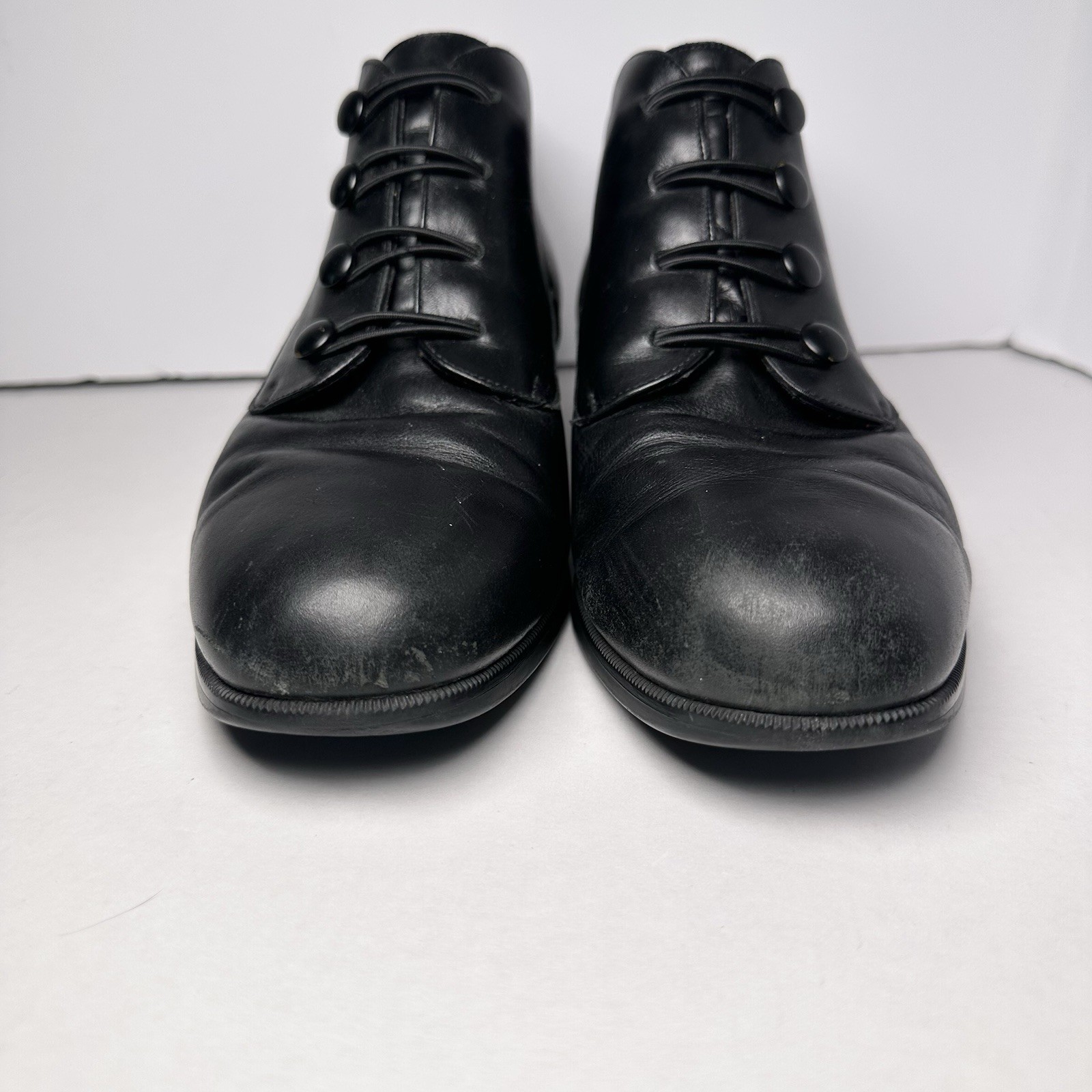 VTG Munro American Zurich Women’s Black Leather Ankle Boots-9-Button Up Witchy
