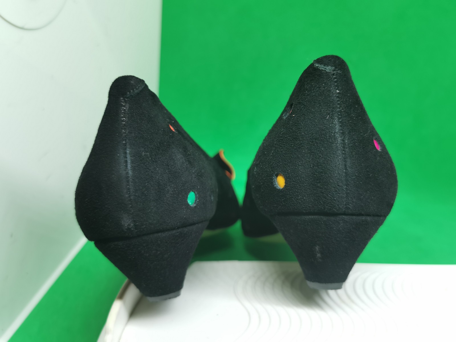Deadstock Vtg 80’s 90’s Cha-Raye Spain Low Pumps Heel Dot Colorful Suede RARE 10