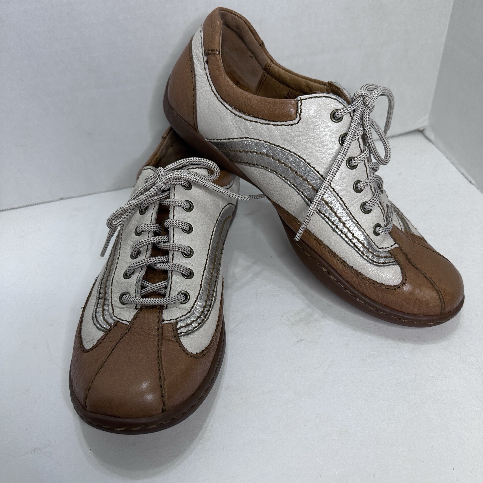 Born Shoes Womens Size 7.5 Palmera Golf Low Top Sneakers Lace Up Brown Leather
