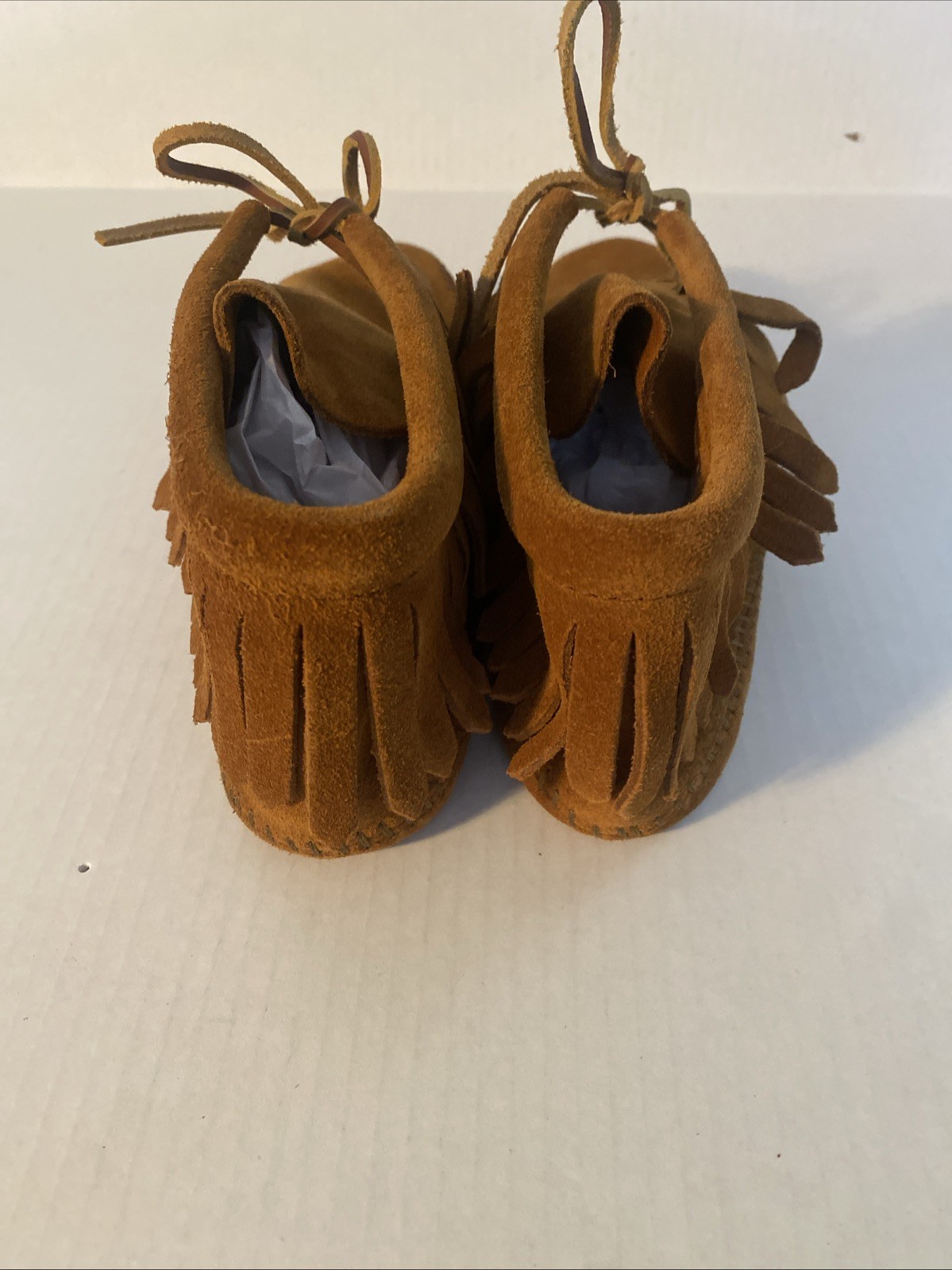 Minnetonka Women’s Moccasin Brown Suede Style 482 US Size 8.5