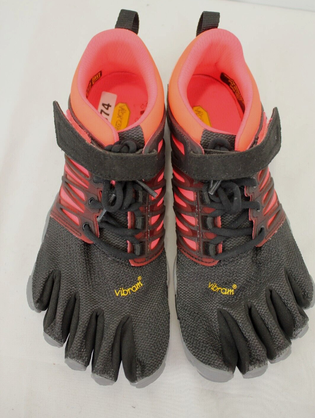 VIBRAM FIVE FINGERS WOMEN’S WATER SHOES NEON PINK SIZE 7-7.5 EUC!