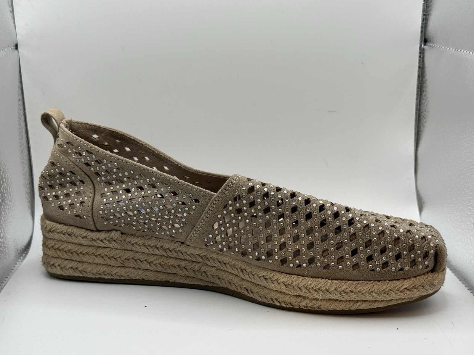 Women’s BOBS By Skecher HIGHLIGHTS GLAMSQUAD Wedge Taupe Sz 9 New