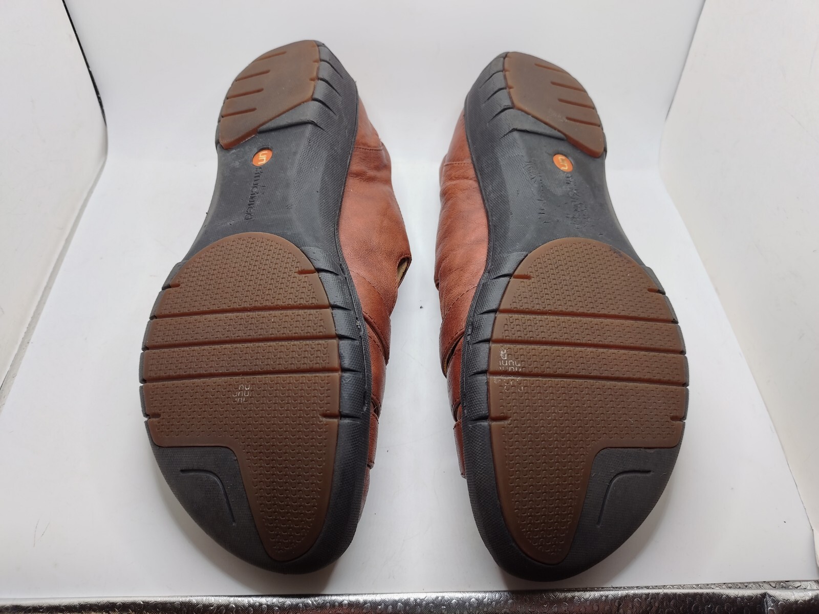 Clarks Structured Womens Brown Leather Closed Toed Sandel Shoes Size 10N Used