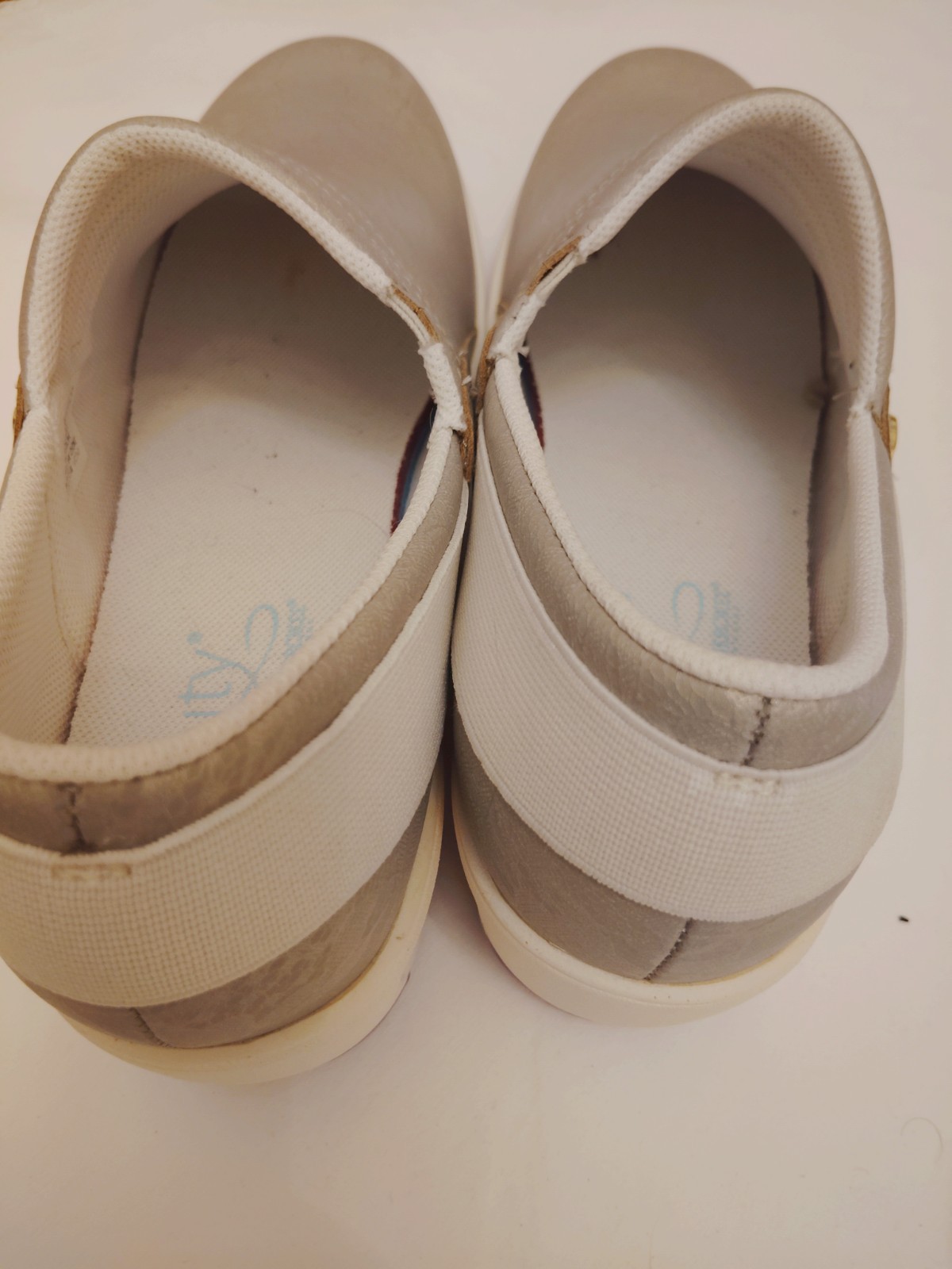 Infinity by Cherokee Taupe Slip-On Clogs ( Z-361)