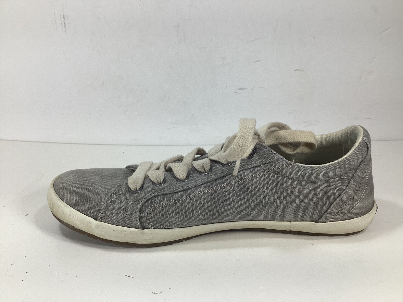 Taos Star Charcoal Washed Canvas Sneakers Gray Casual Women’s Shoes Size 8 / 39
