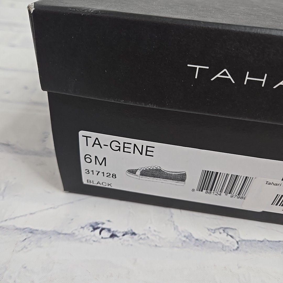 Tahari Sneakers Shoes Womens 6 Black Textured Lace Up Leather Upper Casual New