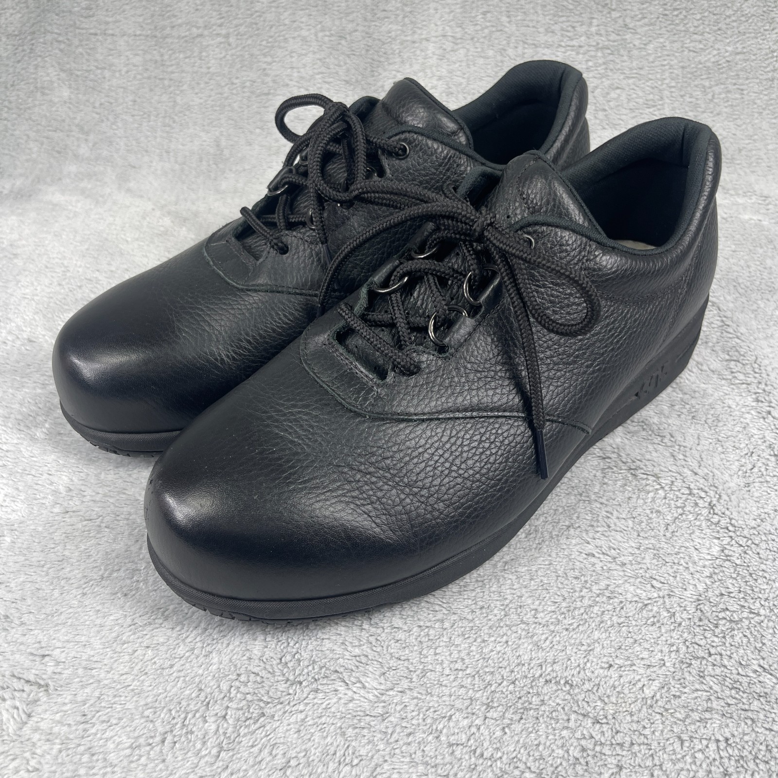 SAS Liberty Womens Sneakers Sz 11 Black Leather Slip Resistant Lace Up Shoes