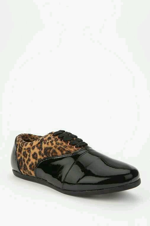Urban Outfitters Faux Patent Fuzzy Leopard Print Drop Sneakers by STUDY Sz 4