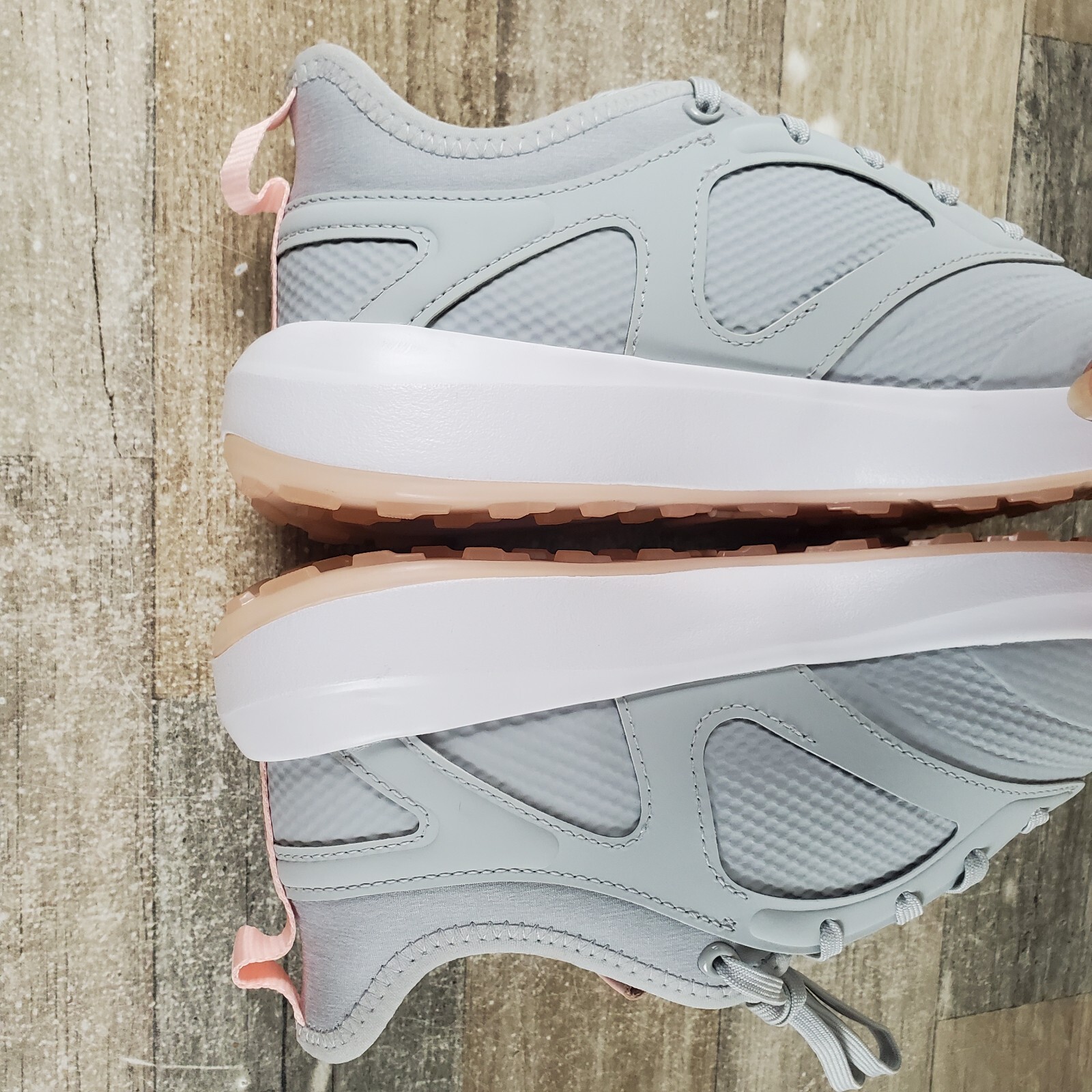 Puma Ignite Malibu Womens Golf Shoes Sz 7 Running Gray White Lace-Up Sneakers