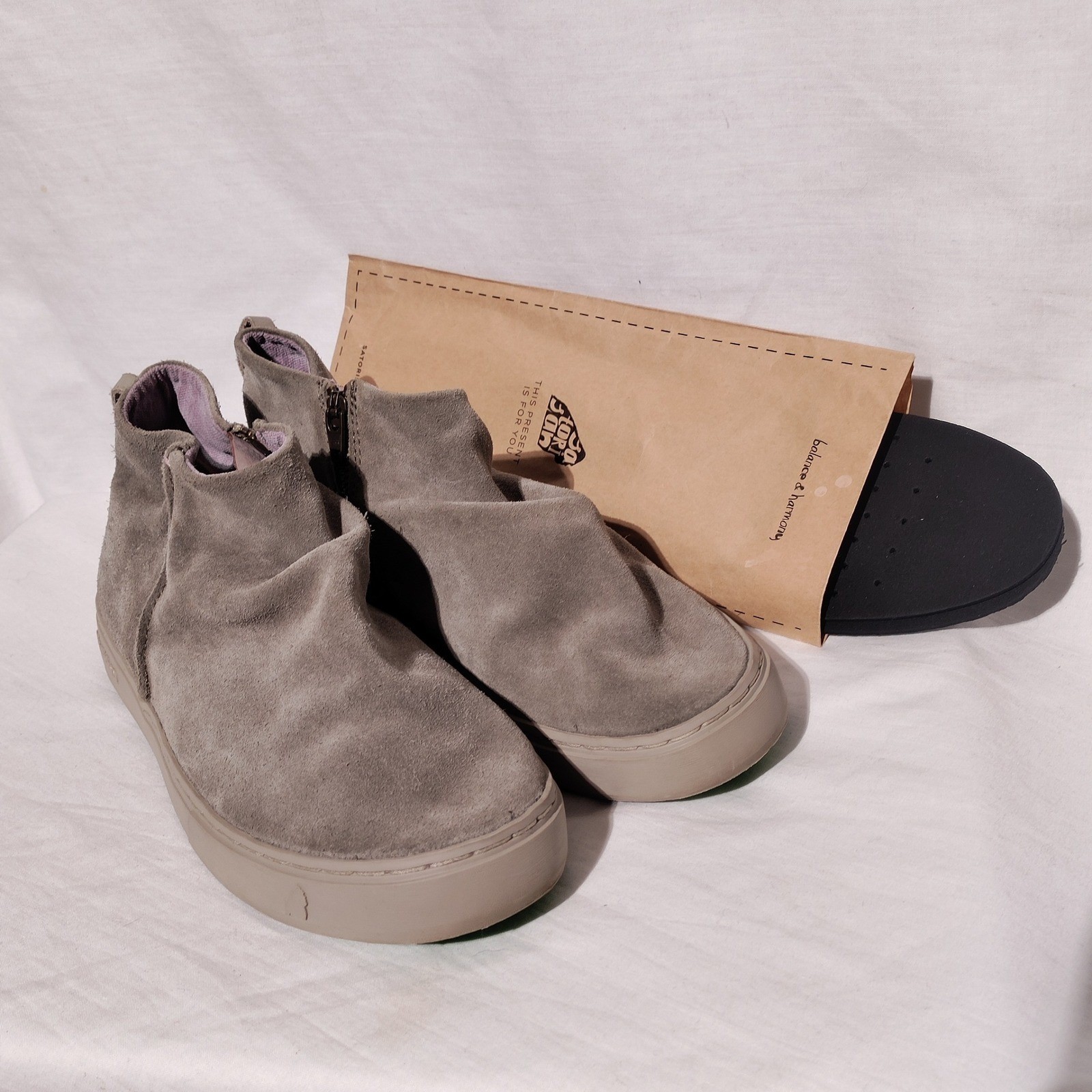 Satorisan Hanami Grey Suede Side Zip Womens Sneakers Sz 41 (US 9.5)