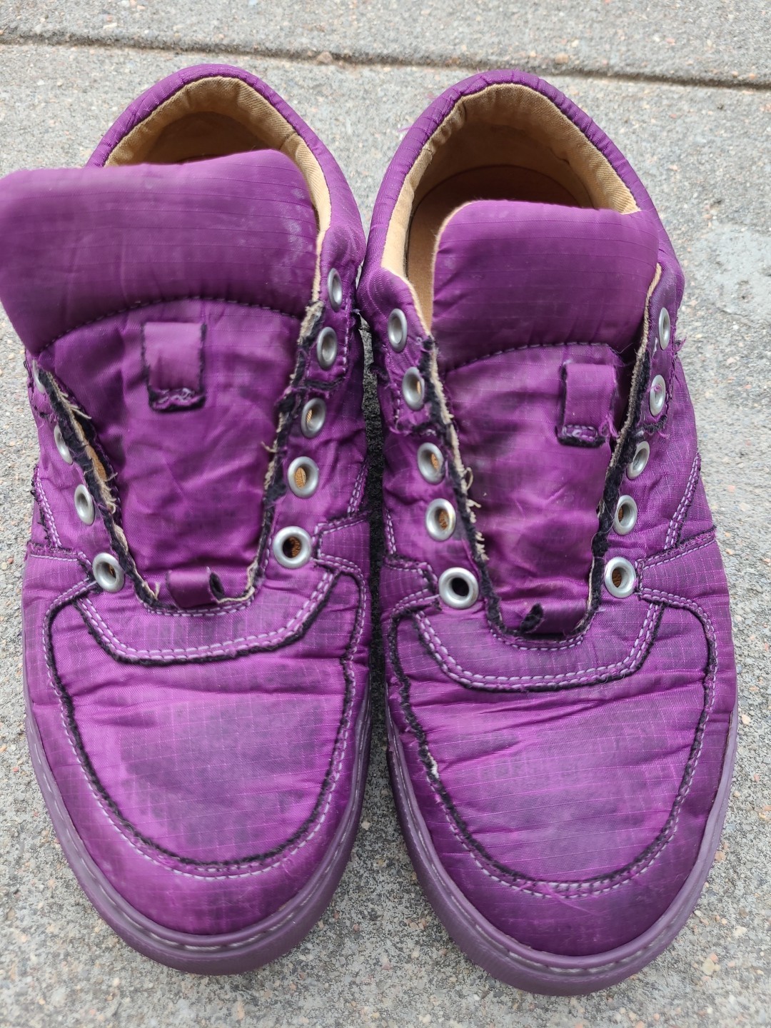 John Fluevog Lopro Leeside Lace-Up Sneaker Purple M5/W7 Read Description