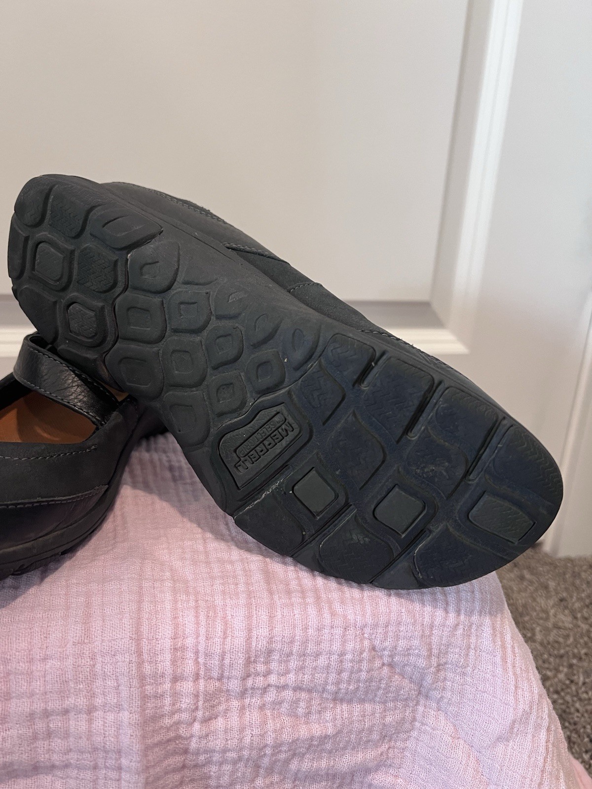 Merrell Dassie Erin Black Leather Women’s Mary Jane Shoes 7.5