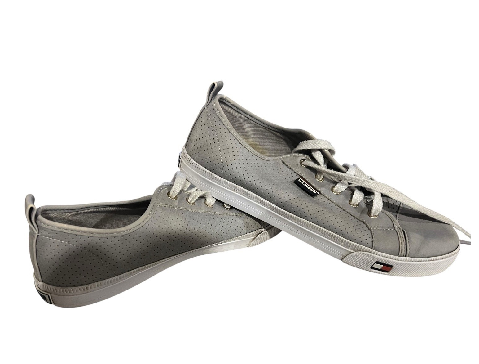 Tommy Hilfiger Womens Size 8.5 M Twanibel6-R Sneakers Gray Low Top Leather Trend