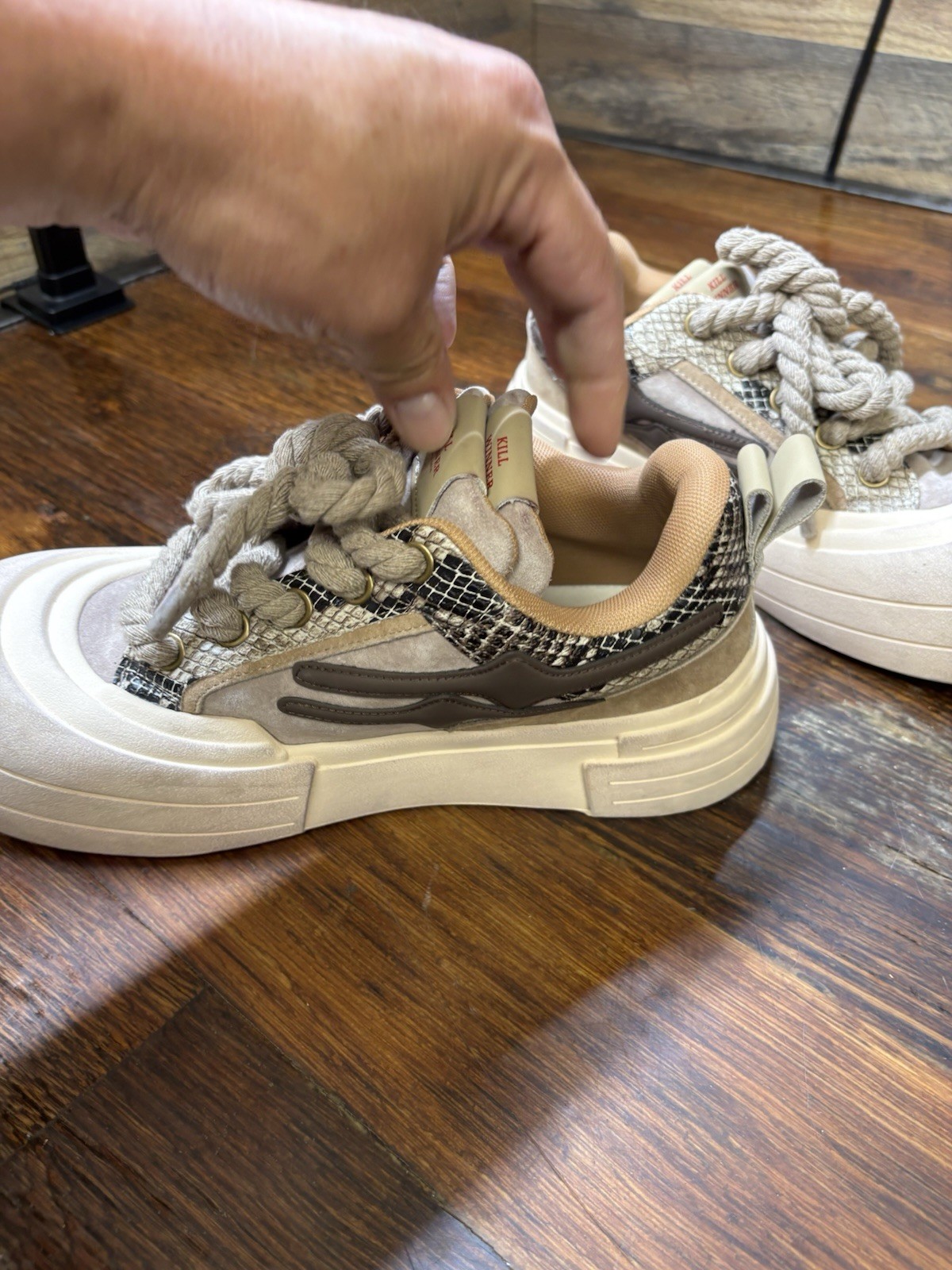 KillWinner Sneakers Womens 8.5 Smile Life Series Brown Skateboard Chunky Rope