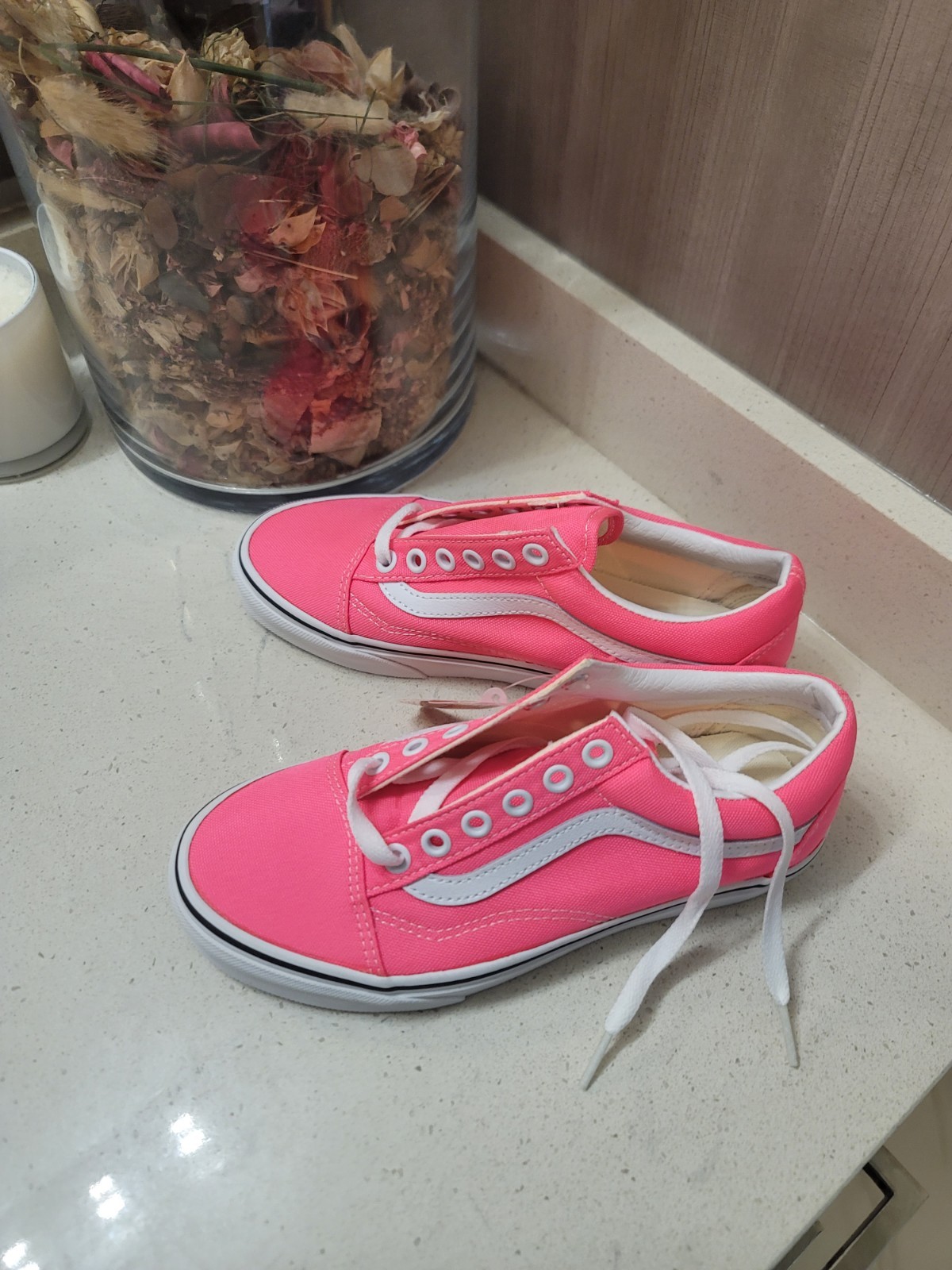 Vans Old Skool Honeysuckle Pink Size 6 Canvas Skateboarding Sneakers New