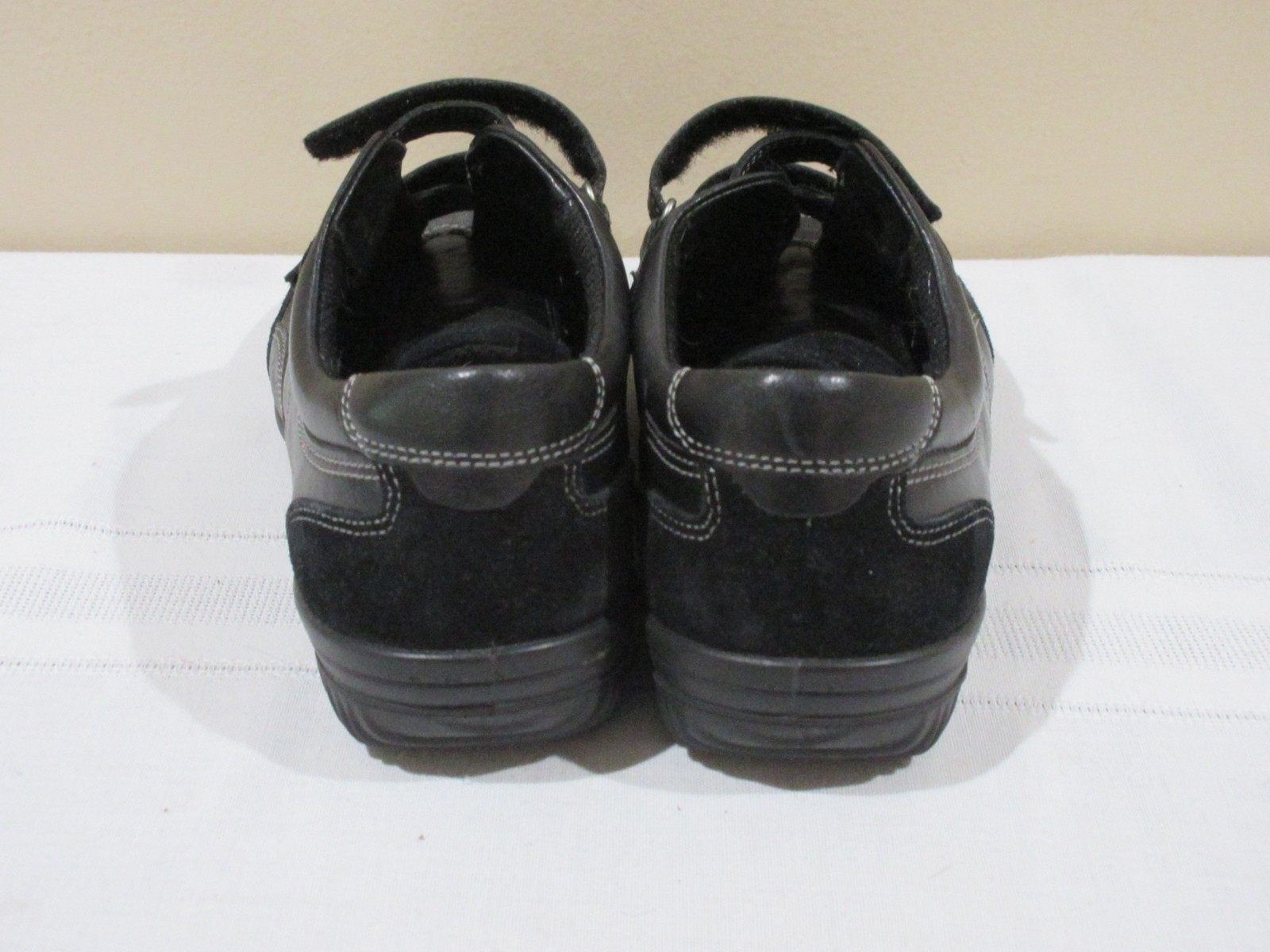 Ecco Black Hook & Loop Leather Walking Shoes/Sneakers EU SZ 36 US 6 Womens
