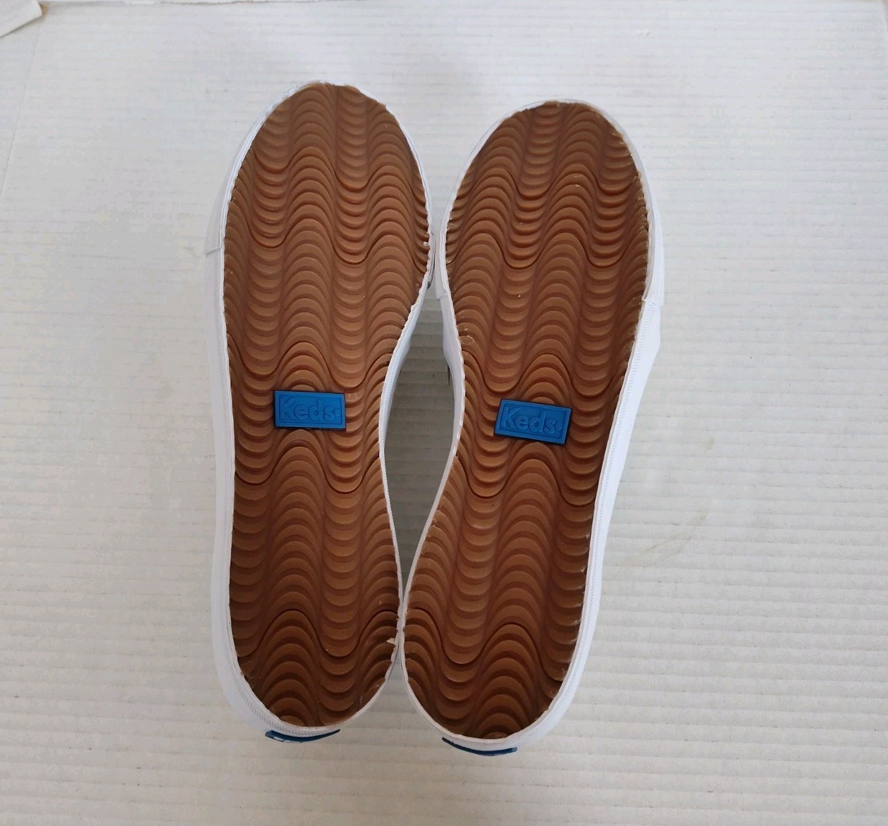 KEDS Double Decker Slip On Perforated Sage Green Suede Comfort Shoes Size 10