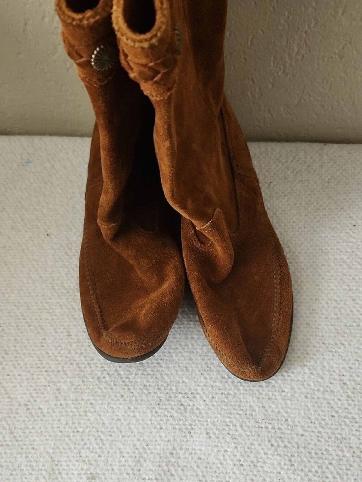 Vintage Minnetonka Suede Mid-Calf Moccasin Boots – Braided Studded Collar Sz 10