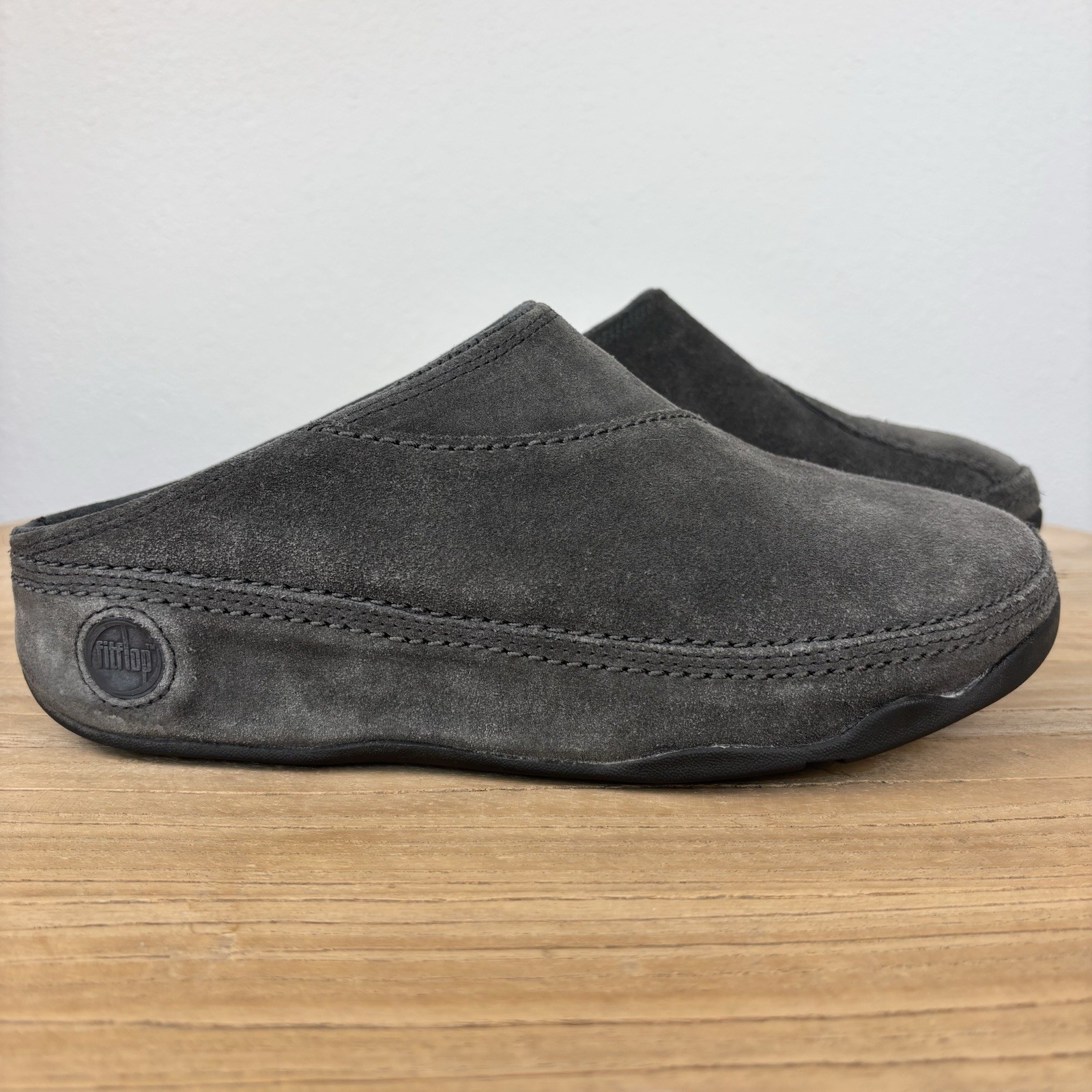 FitFlop Clogs Womens 8 Suede Slip On Mules Shoe Gray Walking Work Out Comfort