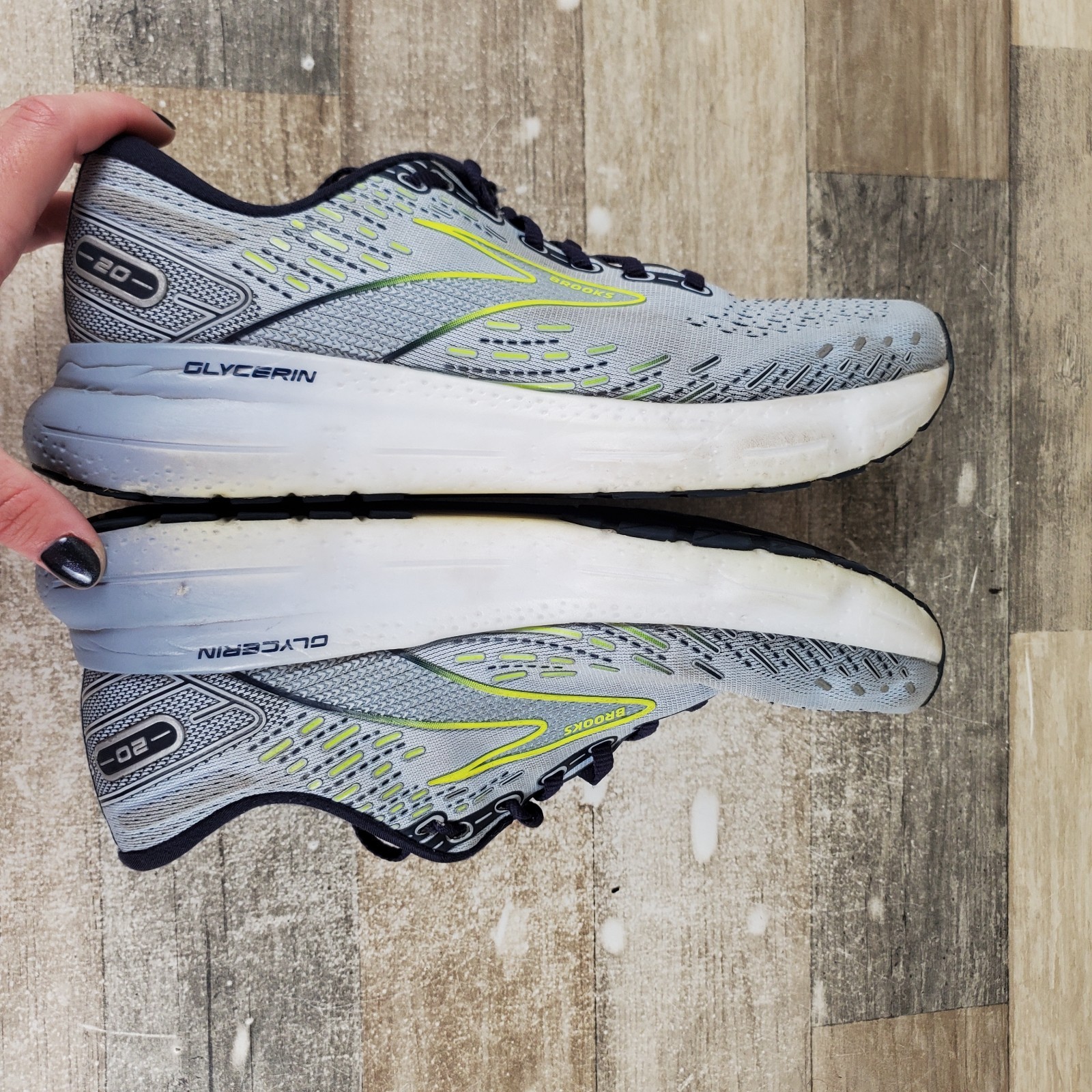 Brooks Glycerin 20 Women Shoes Sz 9.5 Pewter Yellow Mesh Lace Up Low Top Sneaker