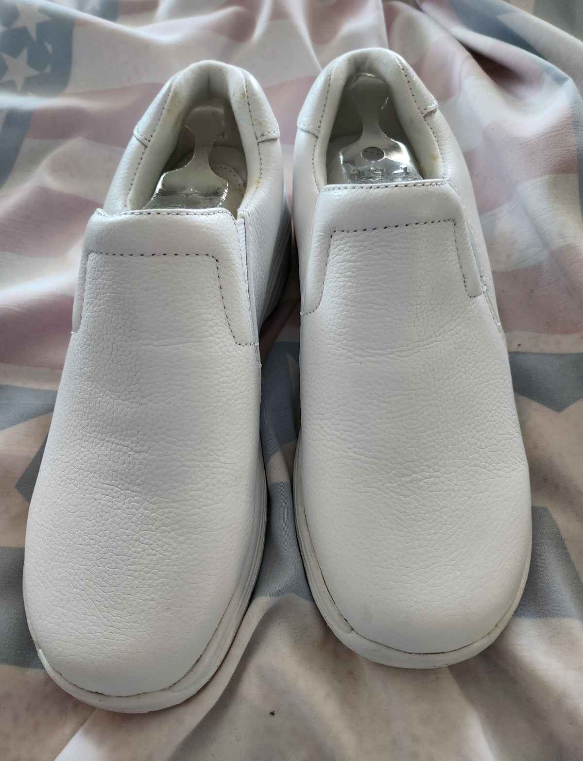 Nurse Mates Dove White Leather Comfort Slip-On Work Shoes Women’s 6.5 M
