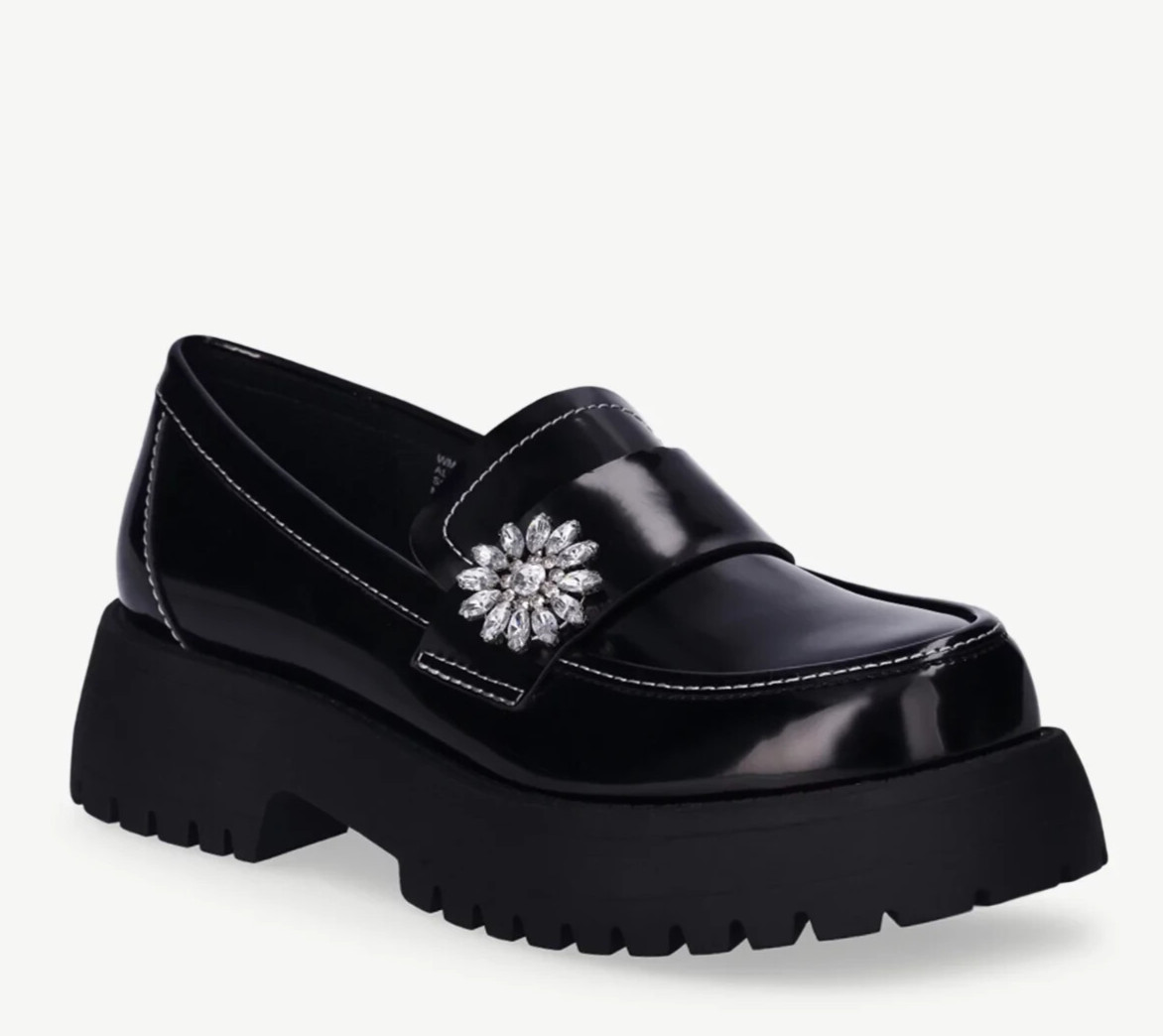 Scoop Embellished Loafers Women’s 7 Black Polyurethane Slip-on Apron Toe Solid