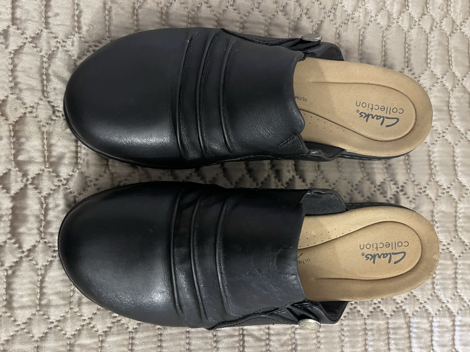 Clark’s collection black leather clogs. women’s 9.5. ex cond