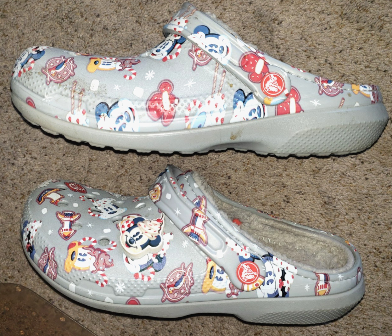 DISNEY CROCS MICKEY AND TREATS womens size 9 men 7 with 2 PINS shoes slip ons