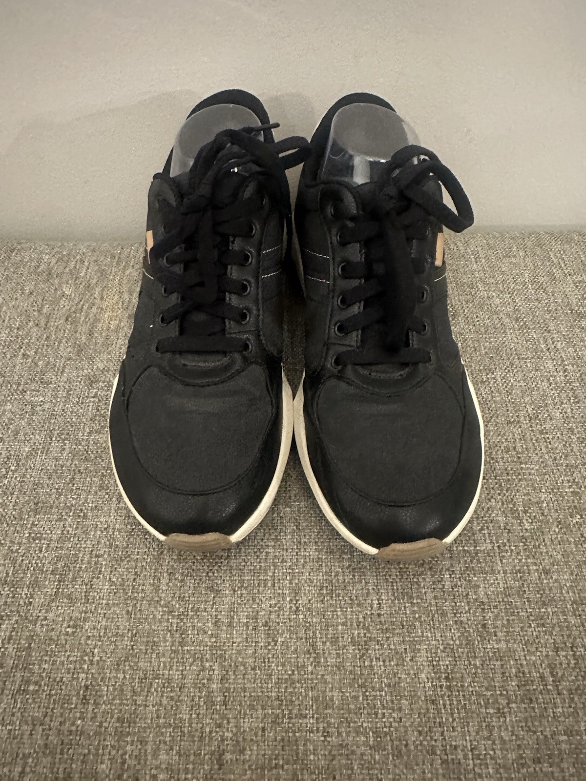 Dr Scholls Women’s Black Lace Up Sneakers Size 9.5