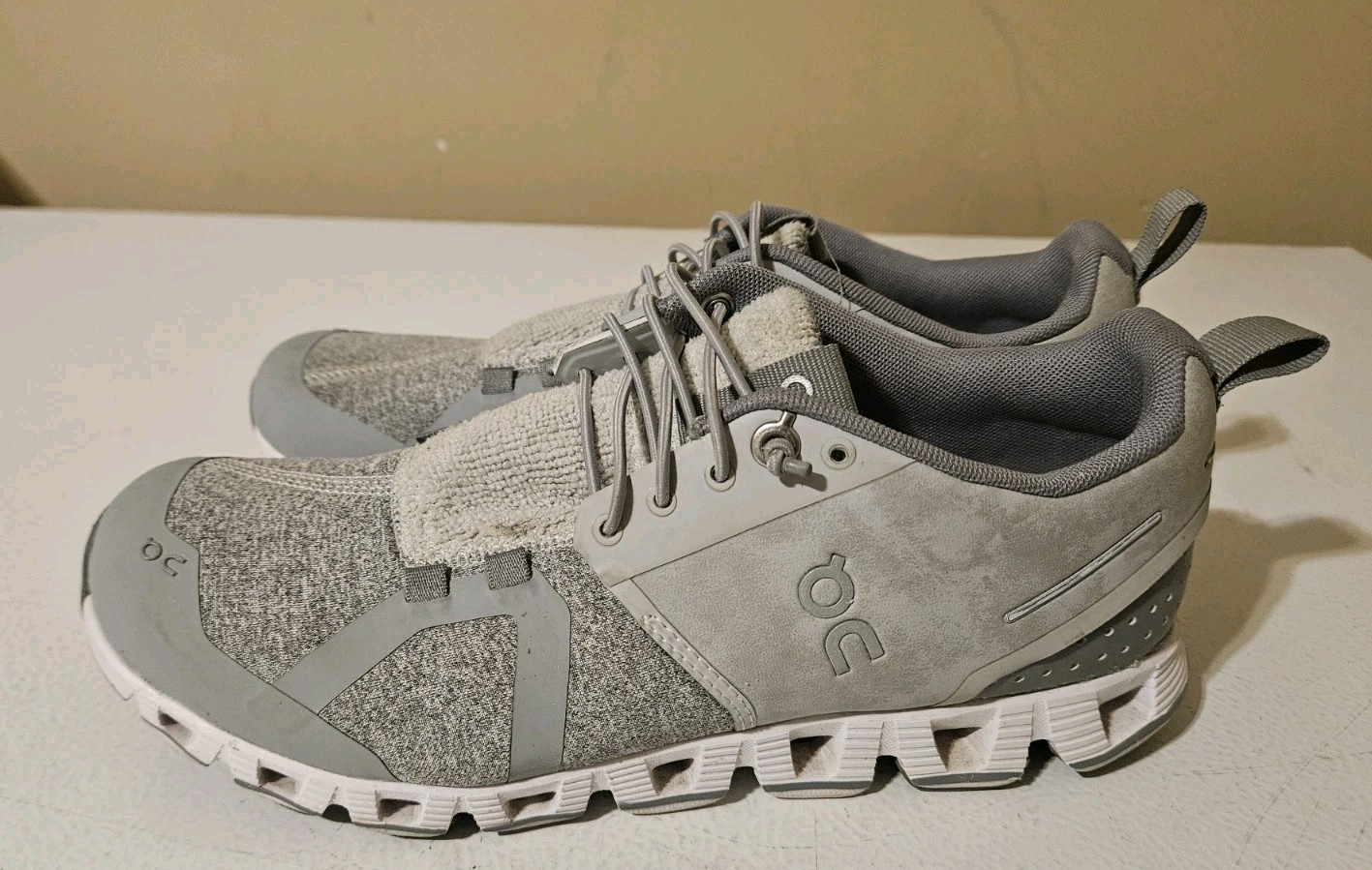 On Cloud 5 Terry Women Running Shoes Glacier Silver Sz 7.5 Shoes Casual