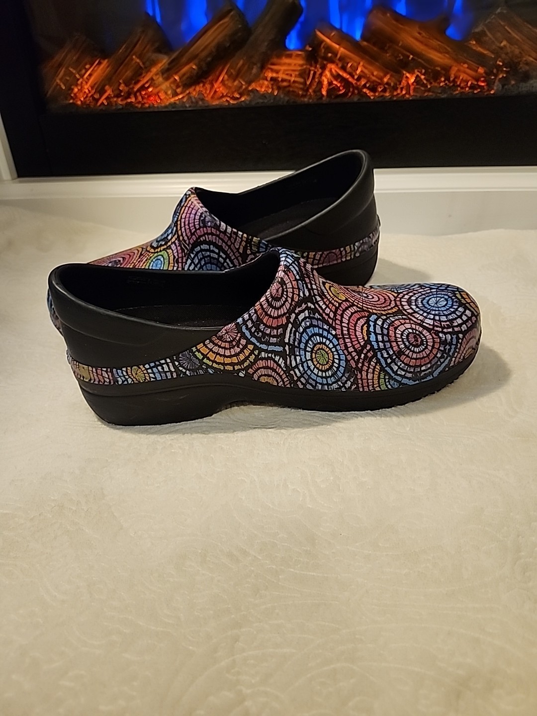 Slip on Summer Crocs neria pro ii Graphic Clog Size 11 Psychedelic Pattern Shoes