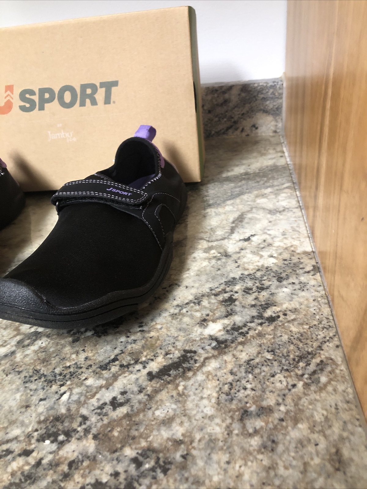 New JSport By JAMBU Cycle Slip-On Swimming Shoes Black Lavender Women’s Size 8.5