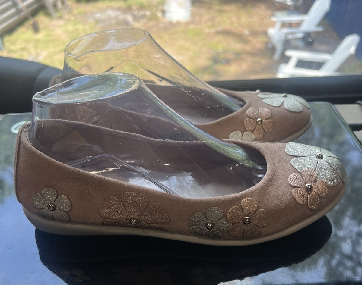 The Flexx Miss Hippie Woman Shoes Size 7.5 Boho Hippie Peasant ￼Floral