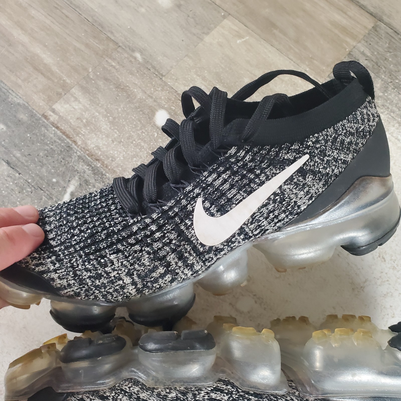 Nike Air VaporMax Flyknit 3 Womens Shoes Sz 7.5 Oreo Black Mesh Lace Up Sneakers