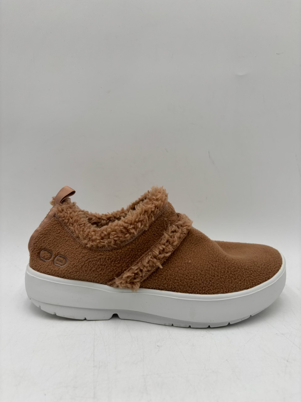 Oofos OOCOOZIE LOW Women’s NEW Low Shoe White/Chestnut Multiple Sizes