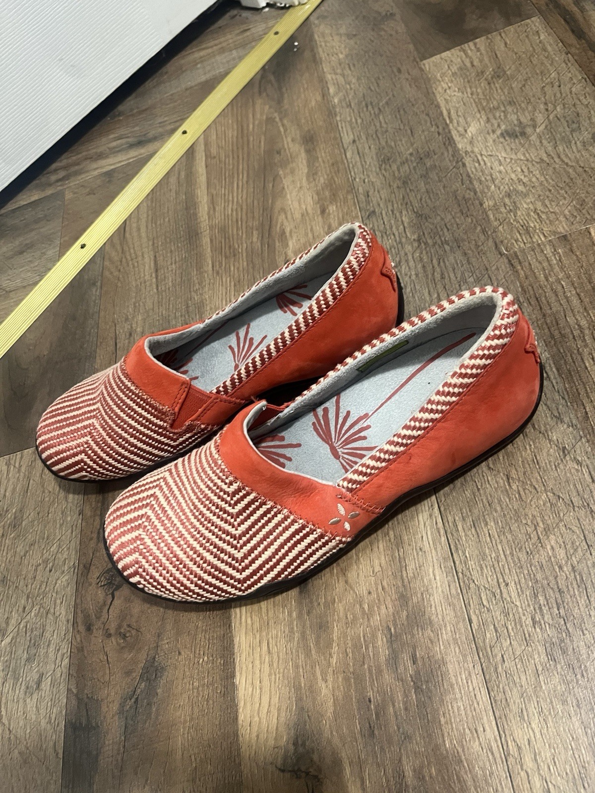 Ahnu Jackie Pro Slip-On Shoes Orange and white striped slip-on loafers Size 7