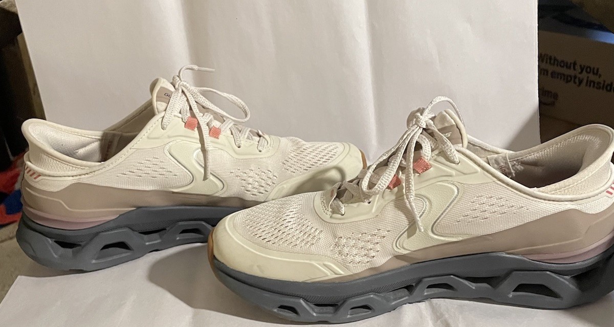 Skechers Womens Glide Step Altus Hands Free Slip Ins Natural/Grey Size 8.5