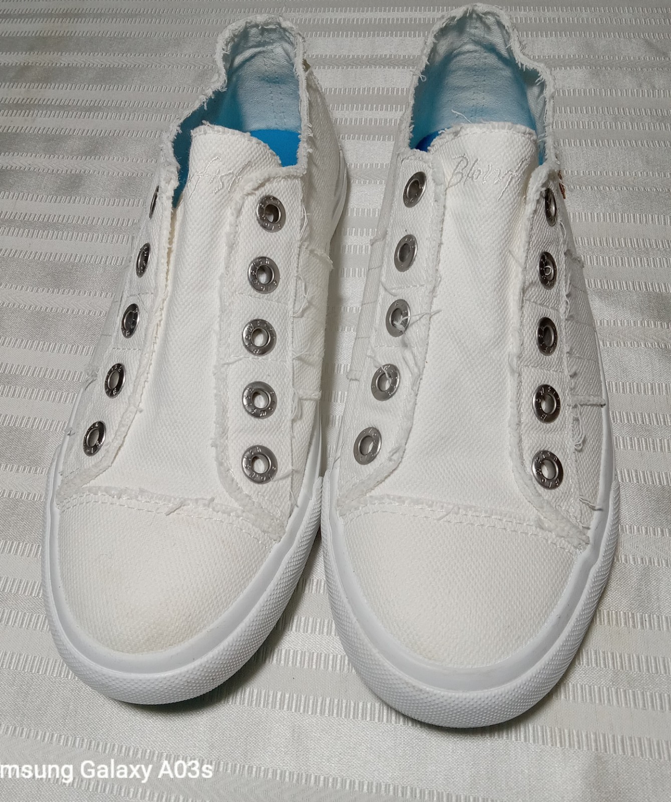 Blowfish Malibu Women’s Play, White Slip-On Sneaker, Size 7.5 M
