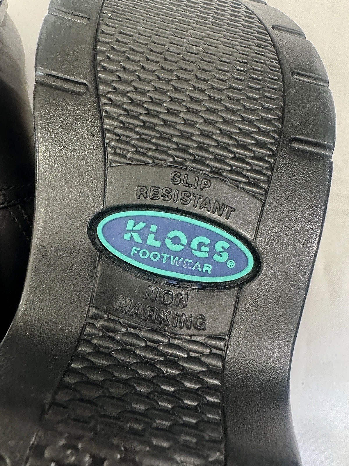 Klogs Naples Womens Black Leather Slip Resistant Nursing Clogs Shoes Size 8.5 Wi