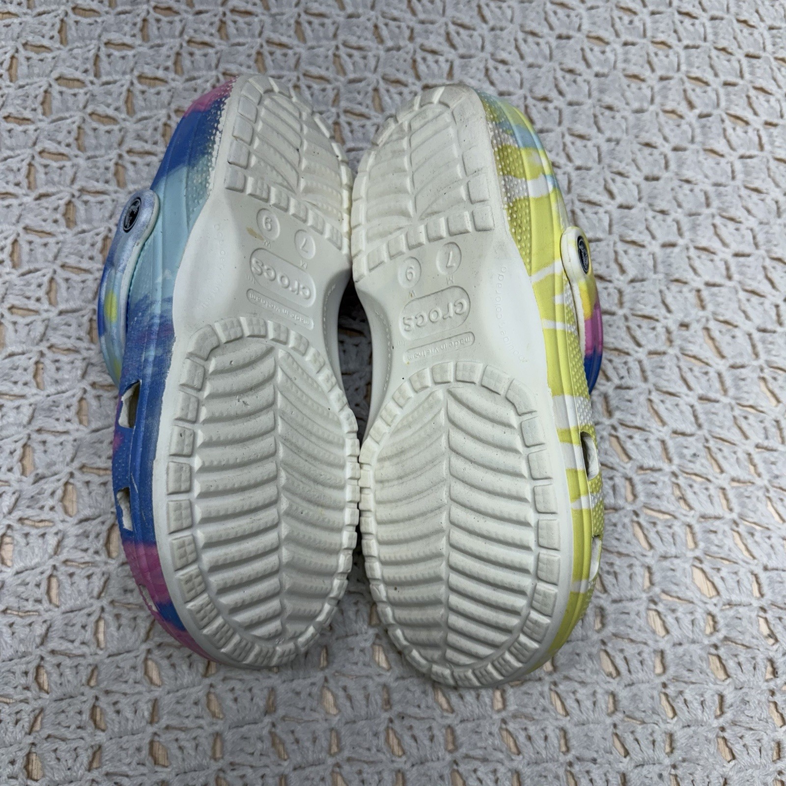 Crocs Platform Clogs Mens 7 Women 9 Pastel Tie Dye Classic