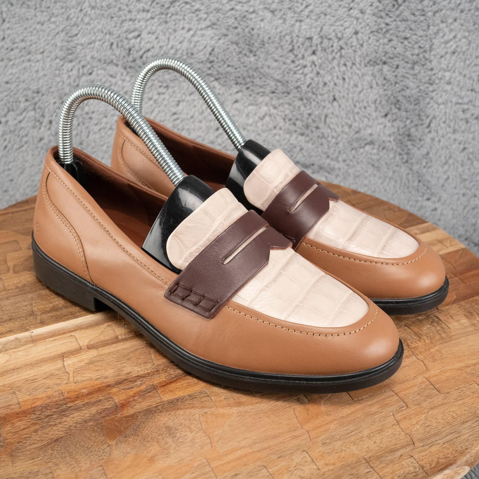 ECCO Women’s Loafers Size 37 Dress Classic 15 Leather Tan Preppy Stone Croc