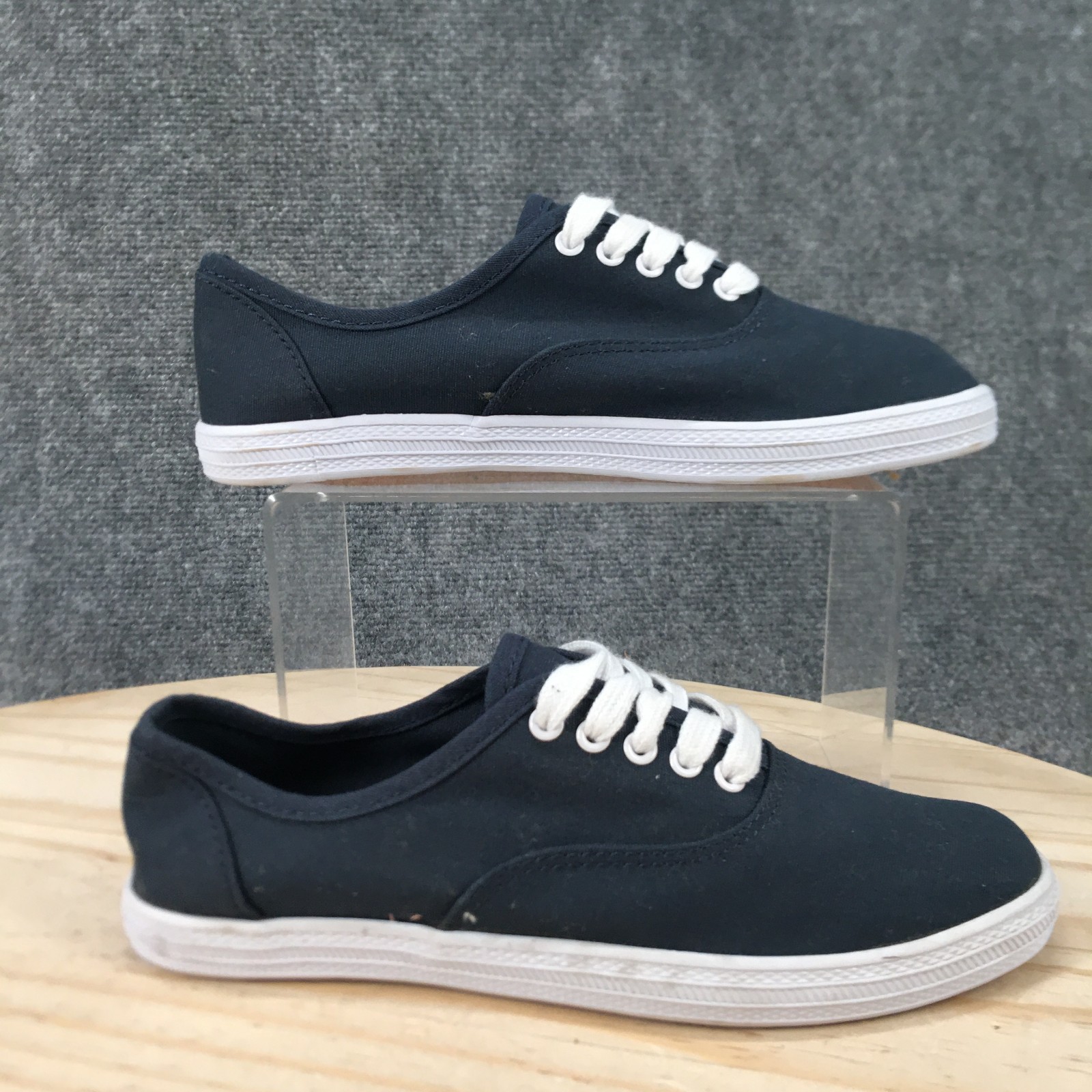 Universal Thread Shoes Womens 6 Lunea Casual Low Sneakers Blue Fabric Lace Up