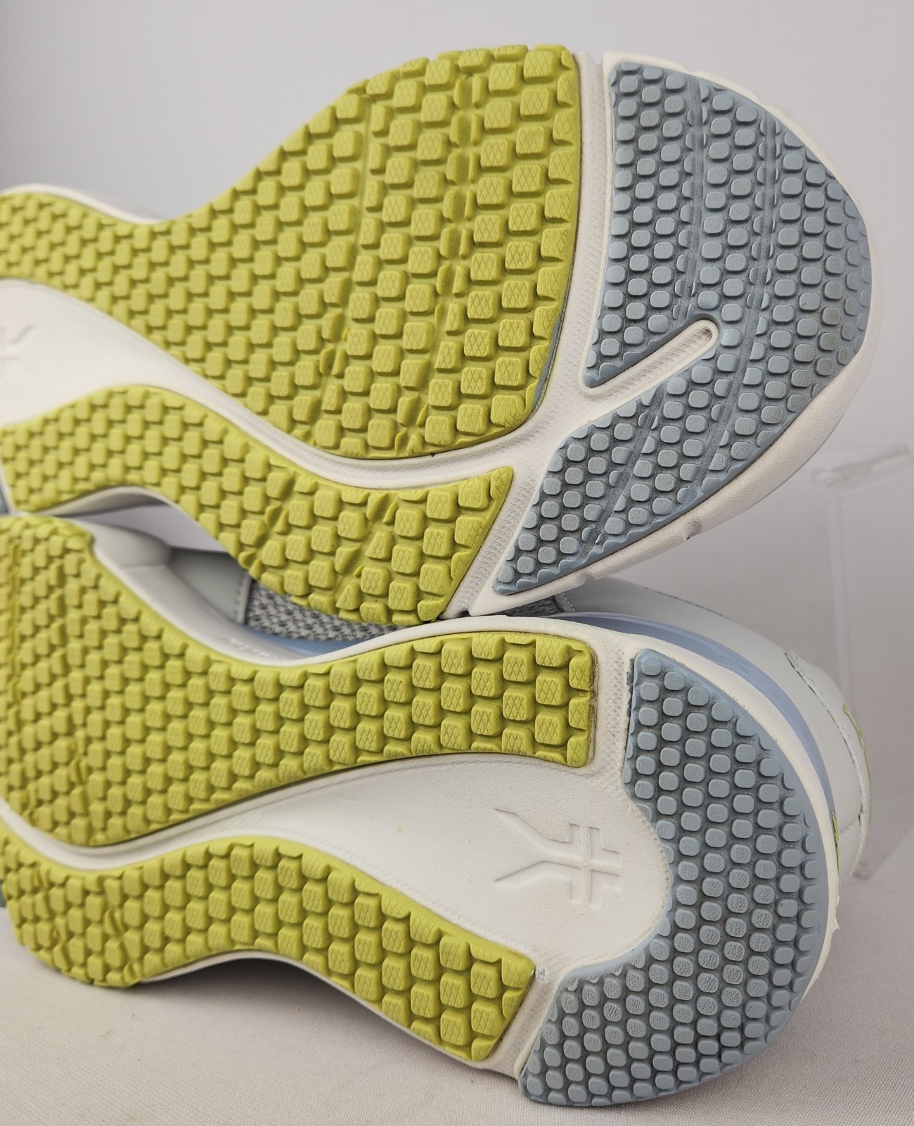 KURU Quantum 2.0 Womens Shoes Sz 9.5 M Dove Gray Pale Lime Lace Up Mesh Sneakers