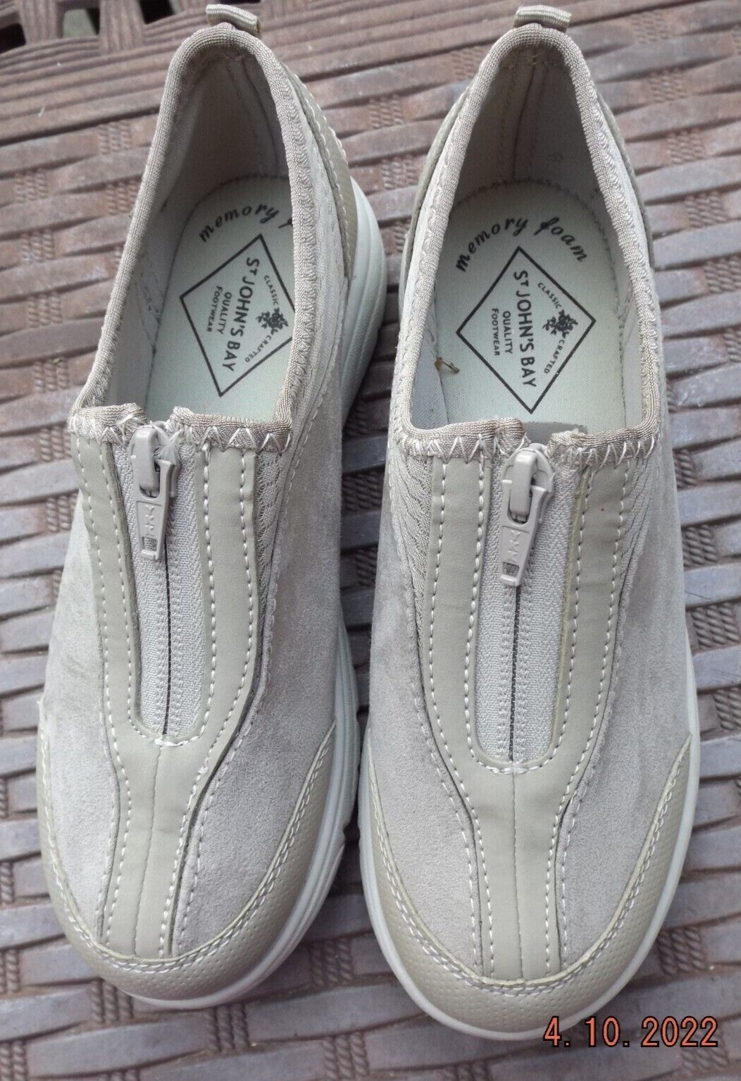 New St Johns Bay Sz 5 M Ecru Zip Suede Lightweight Tennis Shoe Activewear Shoes
