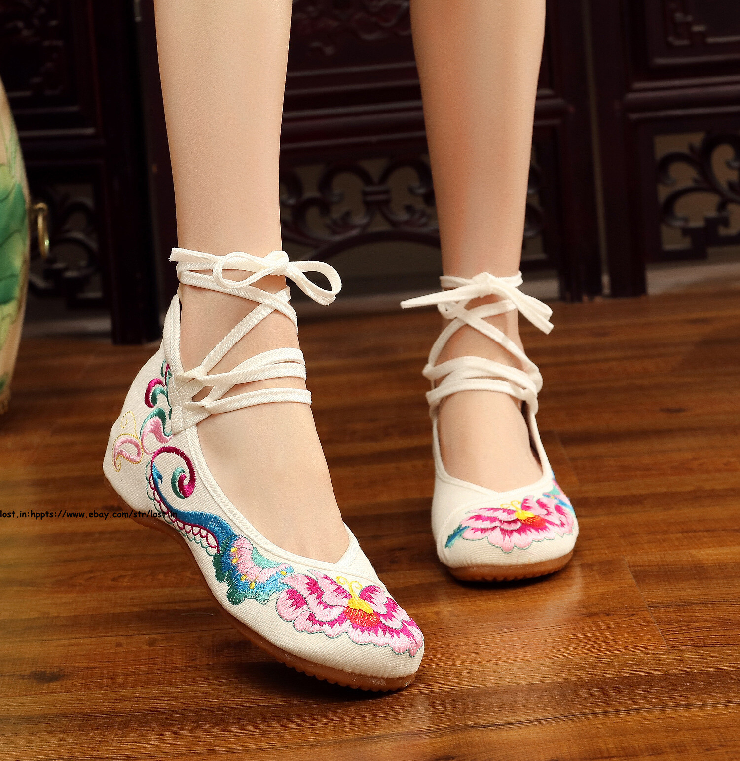 Women’s Retro Chinese Embroidered Shoes Floral China Vintage Cloth Shoes Casual